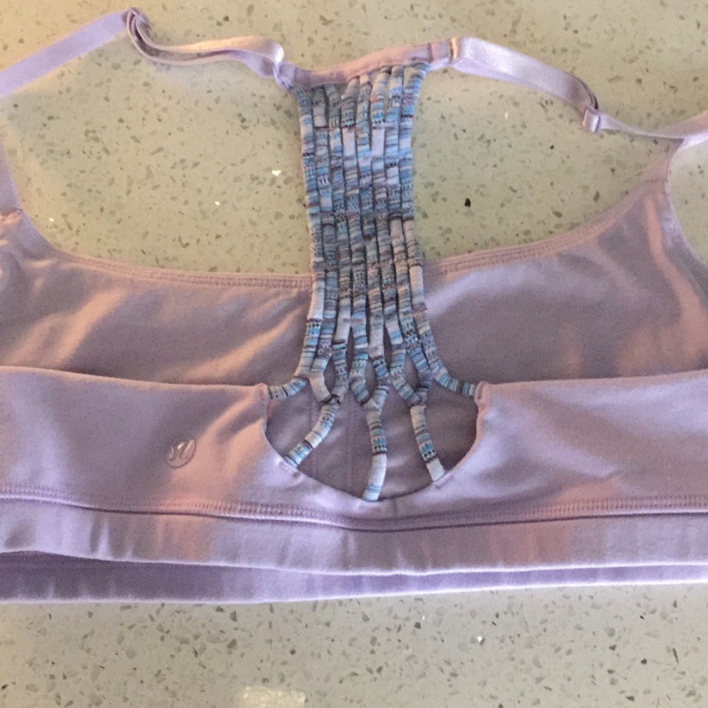 Lululemon bra size 6